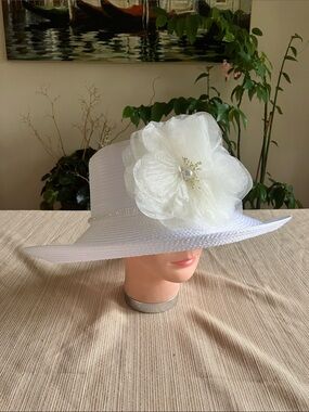 Elegant White Satin Ribbon Hat with Decorative Flower and Rhinestone Beaded Band